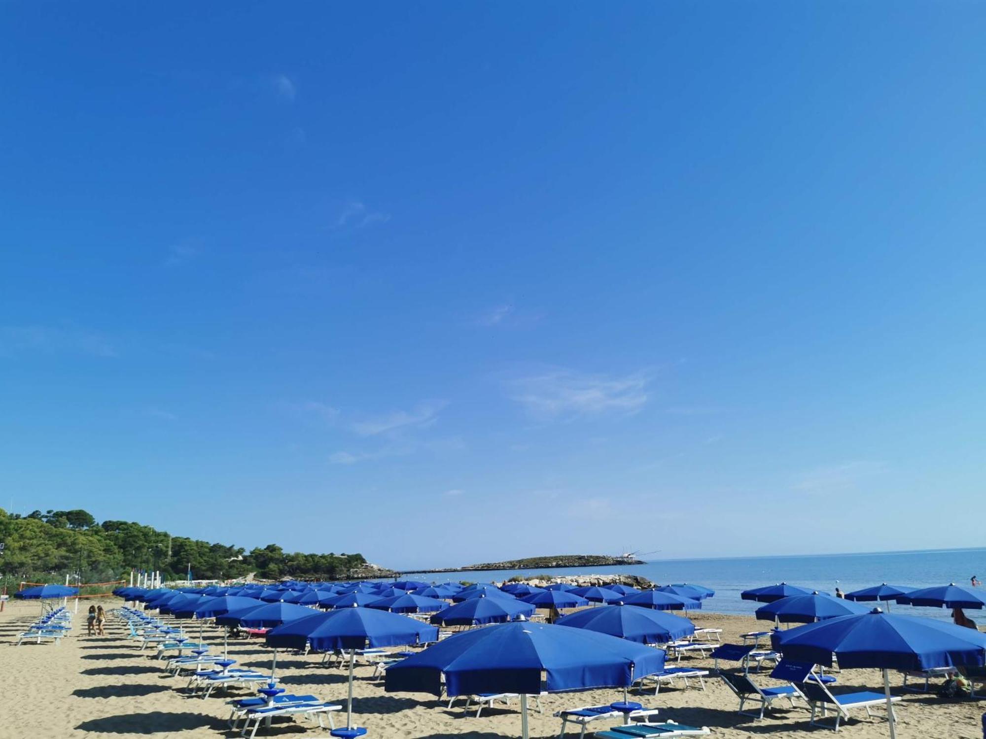 Villaggio Gabbiano Beach Vieste Exterior photo
